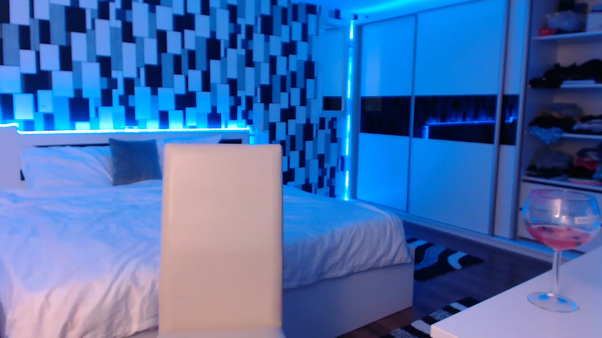 Gallery image thumbnail from nikki_sweet1's myfreecams stream on, 08/04/2023, 23:06 image 19 of 20