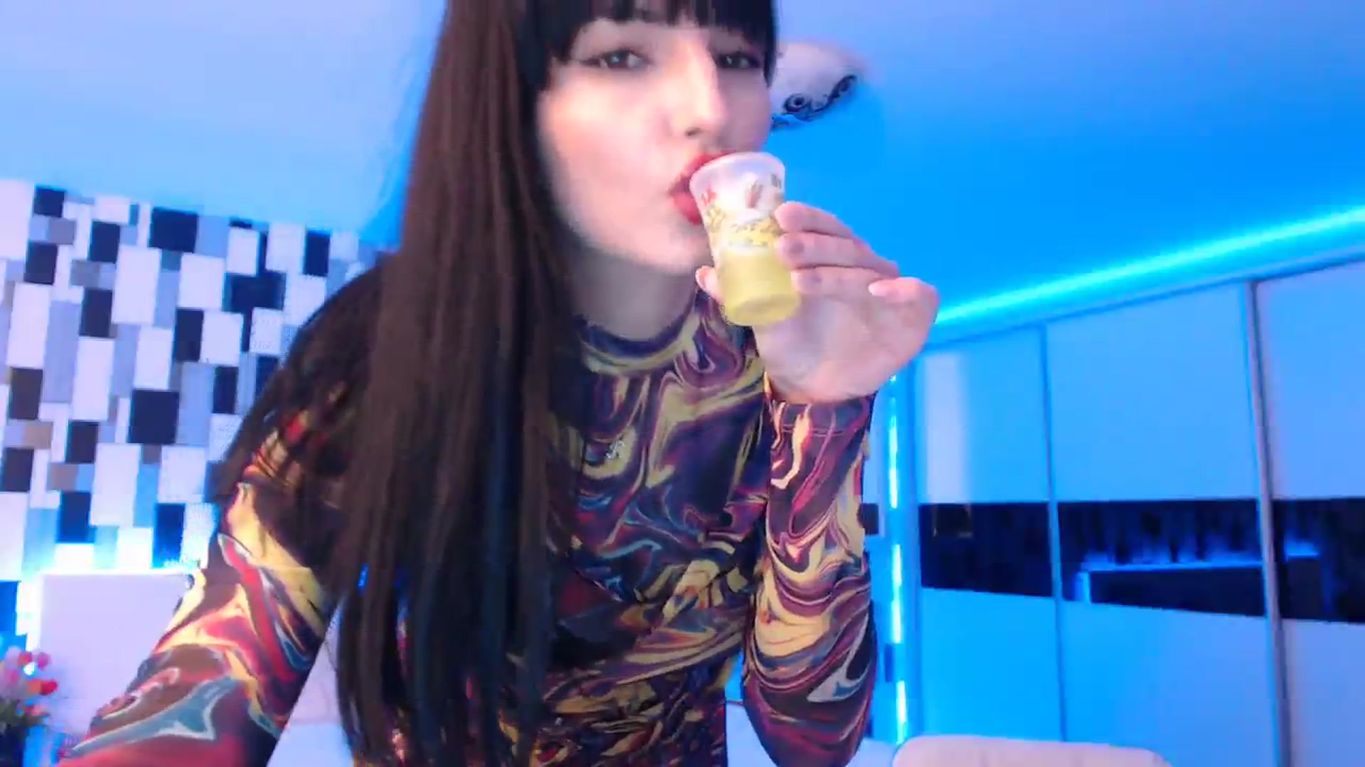 Gallery image thumbnail from nikki_sweet1's myfreecams stream on, 03/03/2024, 23:02 image 17 of 20