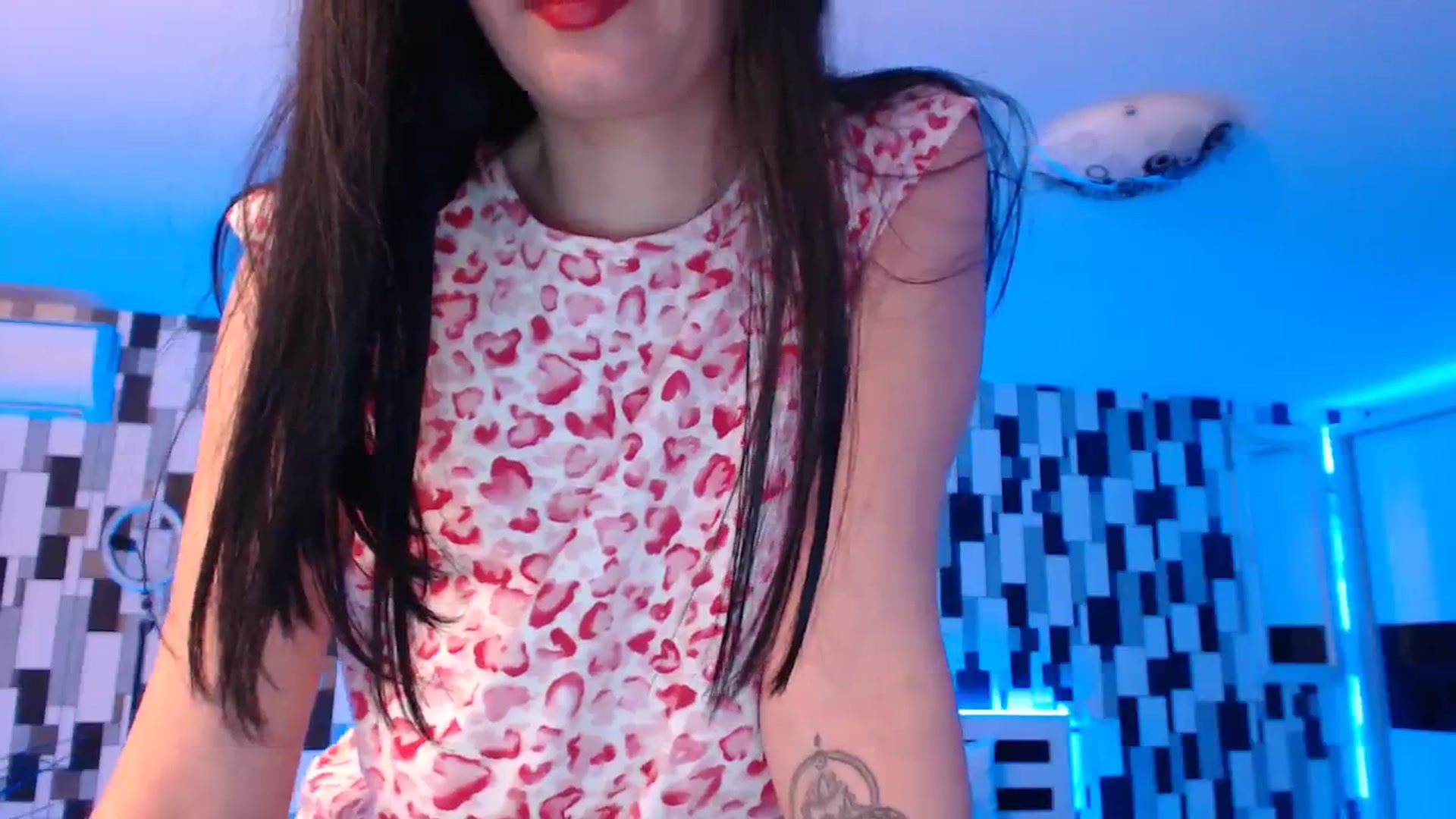 Gallery image thumbnail from nikki_sweet1's myfreecams stream on, 03/04/2024, 01:56 image 18 of 20