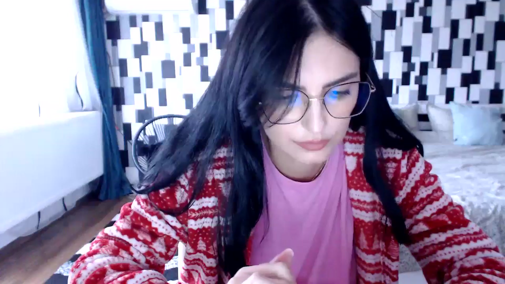 Gallery image thumbnail from nikki_sweet1's myfreecams stream on, 11/15/2025, 13:31 image 6 of 20