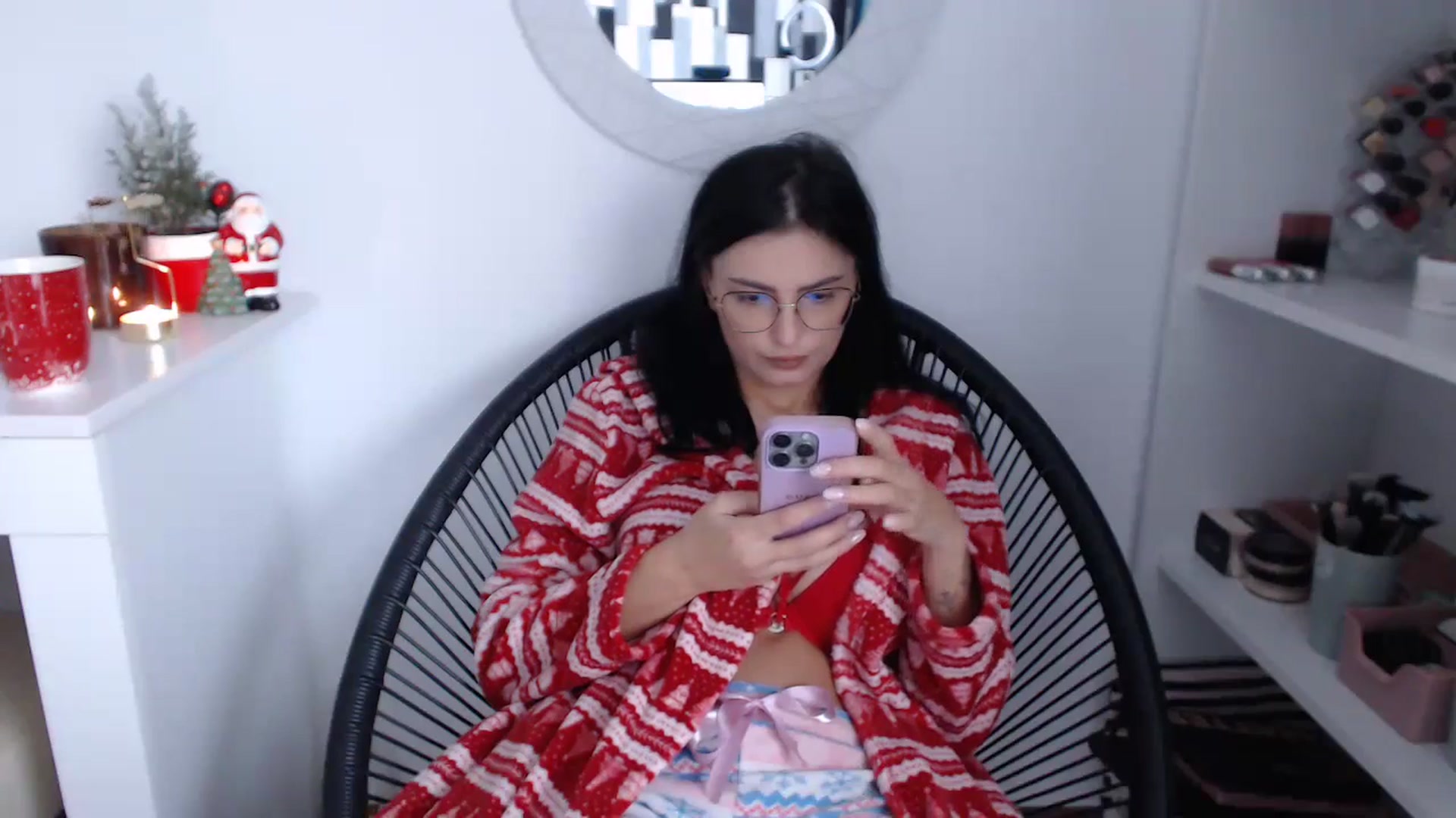 Gallery image thumbnail from nikki_sweet1's myfreecams stream on, 12/08/2025, 11:01 image 8 of 20