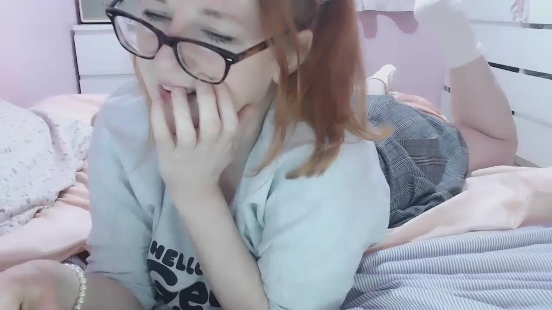 Gallery image thumbnail from nippletickles's myfreecams stream on, 02/05/2026, 23:42 image 17 of 20