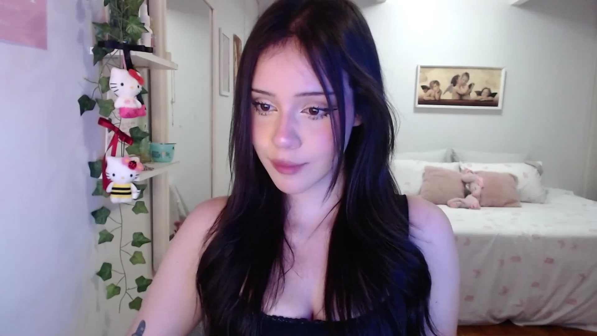 Gallery image thumbnail from nnina's myfreecams stream on, 09/01/2025, 08:45 image 14 of 20
