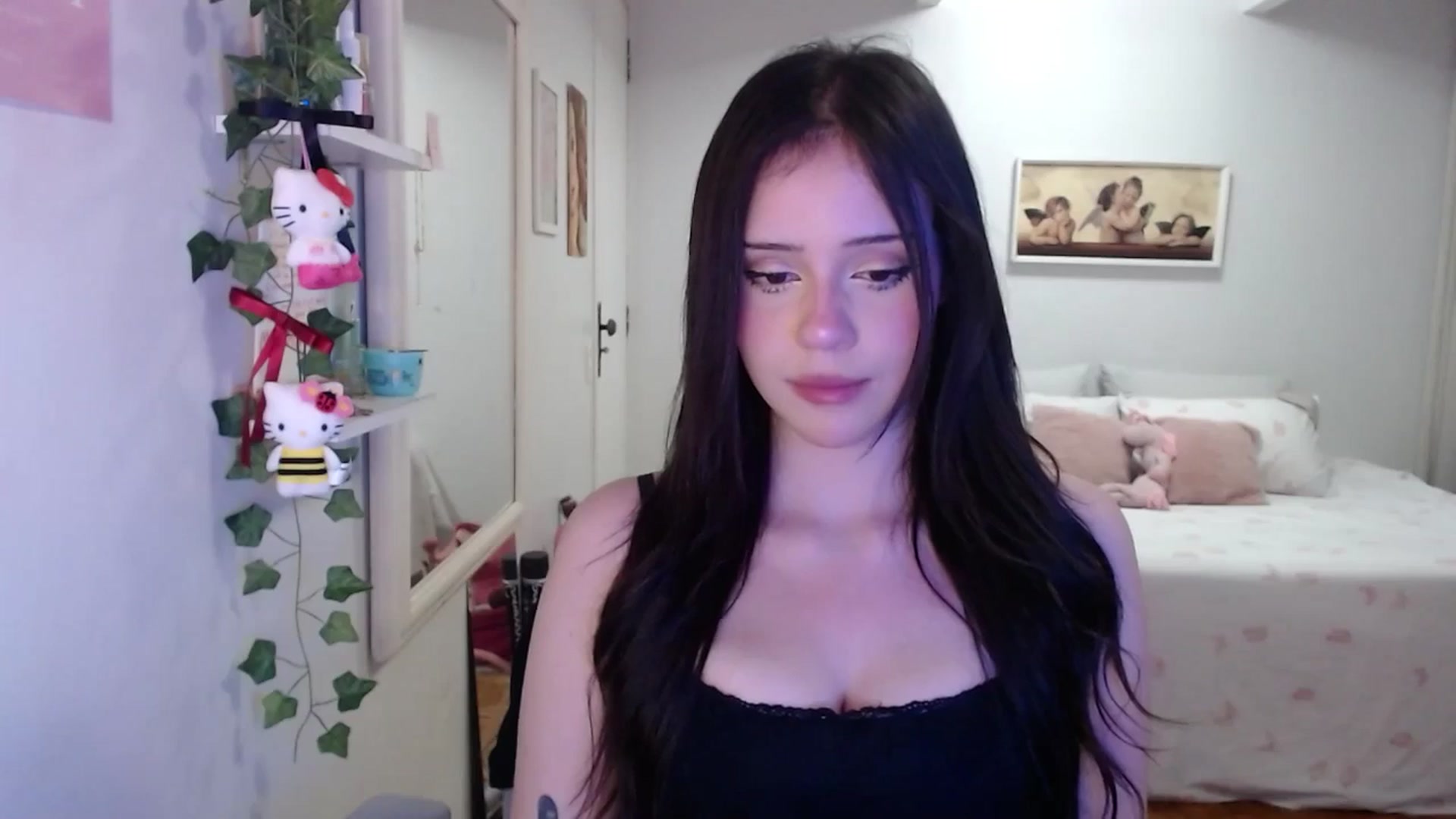 Gallery image thumbnail from nnina's myfreecams stream on, 09/01/2025, 11:37 image 8 of 20