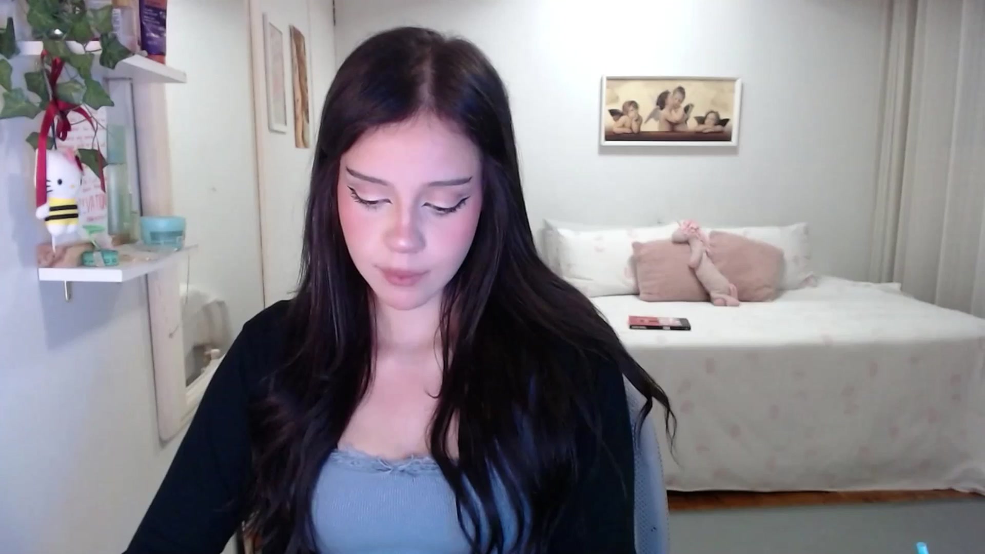Gallery image thumbnail from nnina's myfreecams stream on, 10/19/2025, 09:03 image 7 of 20