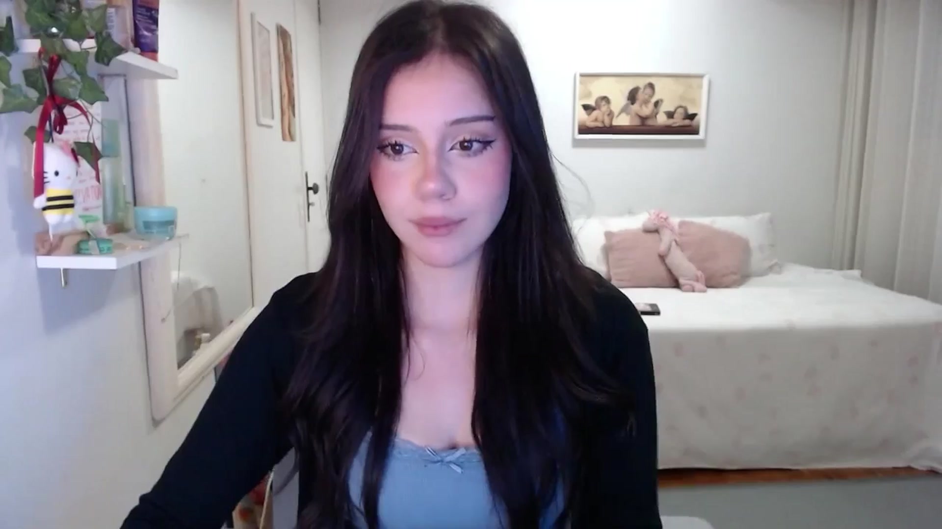 Gallery image thumbnail from nnina's myfreecams stream on, 10/19/2025, 09:03 image 14 of 20