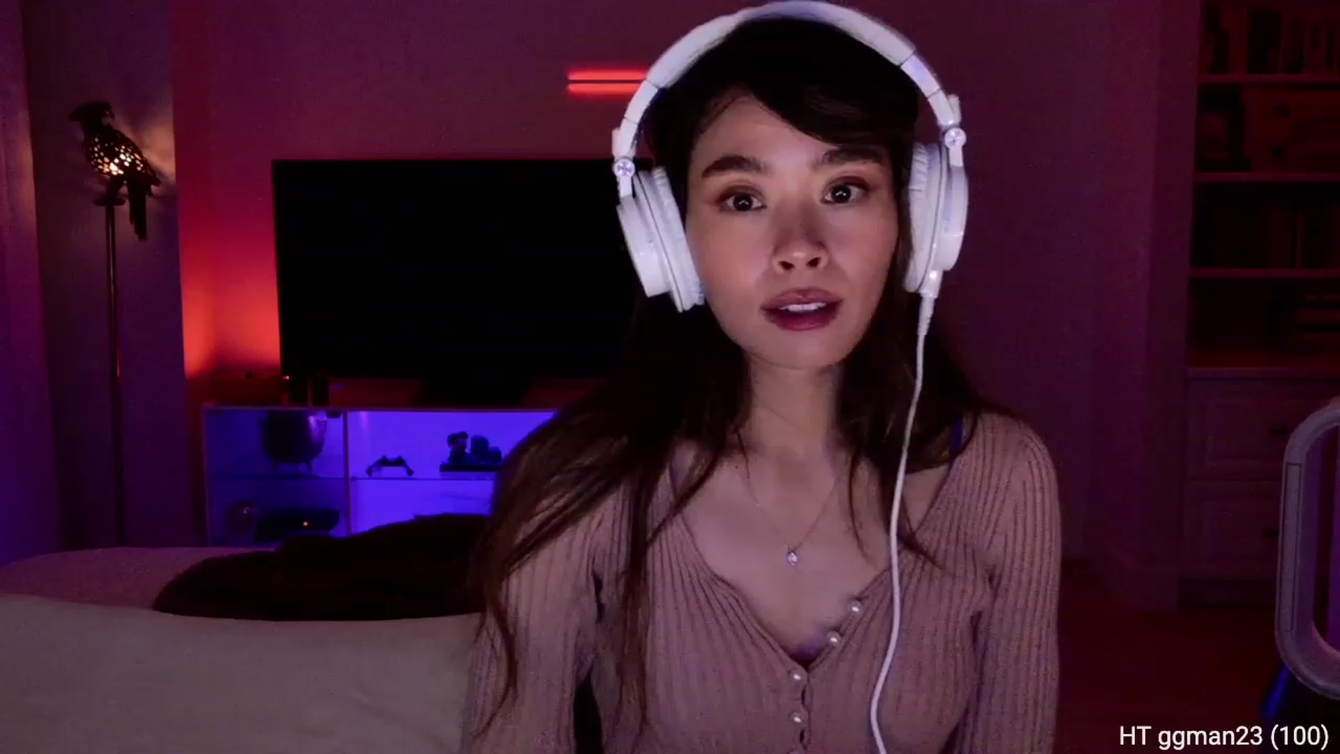 Gallery image thumbnail from noPumpkinface's myfreecams stream on, 11/10/2023, 08:55 image 7 of 20