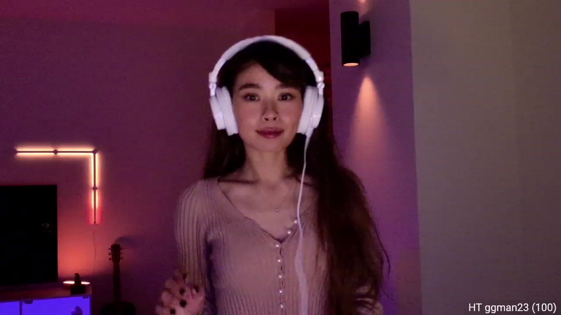 Gallery image thumbnail from noPumpkinface's myfreecams stream on, 11/10/2023, 08:55 image 10 of 20