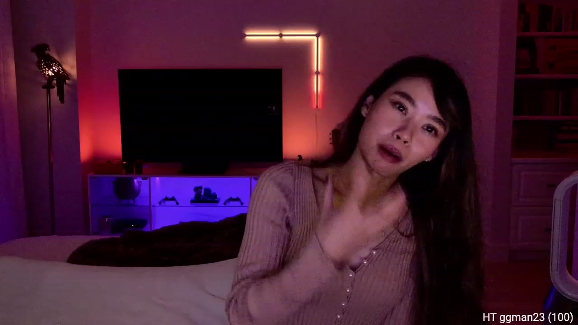Gallery image thumbnail from noPumpkinface's myfreecams stream on, 11/10/2023, 08:55 image 18 of 20