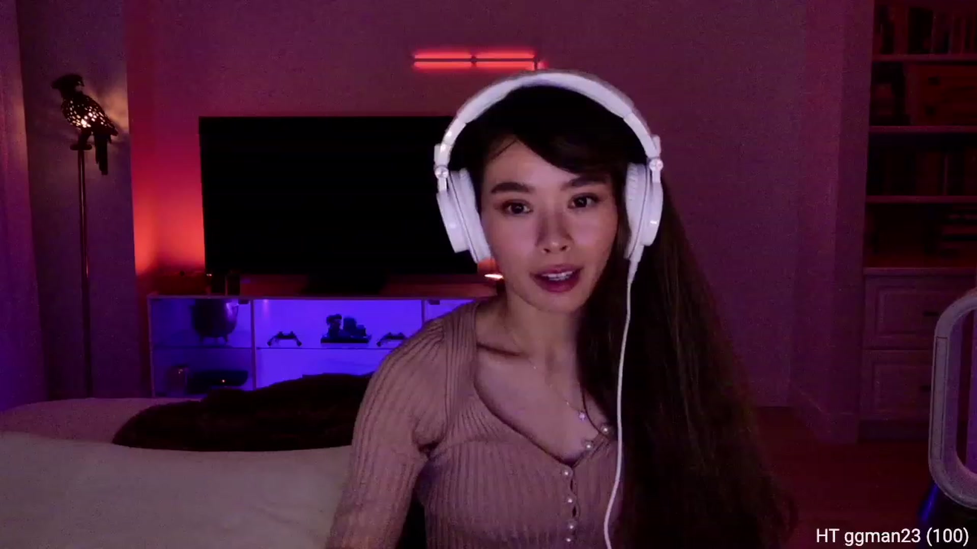 Gallery image thumbnail from noPumpkinface's myfreecams stream on, 11/10/2023, 08:55 image 8 of 20