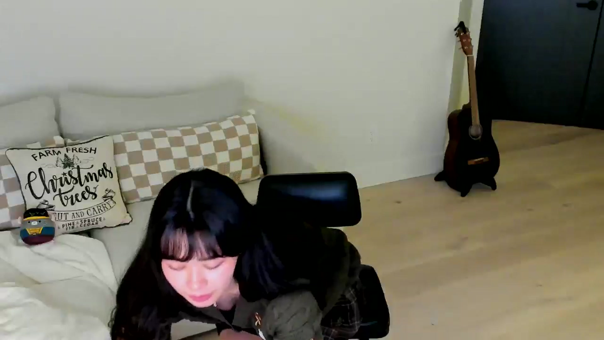 Gallery image thumbnail from noPumpkinface's myfreecams stream on, 12/03/2025, 03:19 image 12 of 20