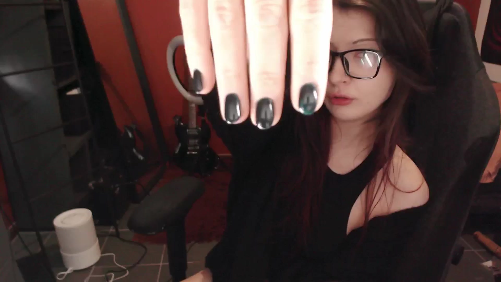 Gallery image thumbnail from nopantsclub's myfreecams stream on, 05/29/2025, 03:20 image 1 of 20