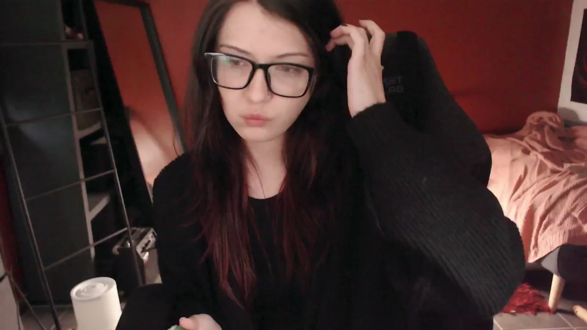 Gallery image thumbnail from nopantsclub's myfreecams stream on, 05/29/2025, 03:20 image 10 of 20