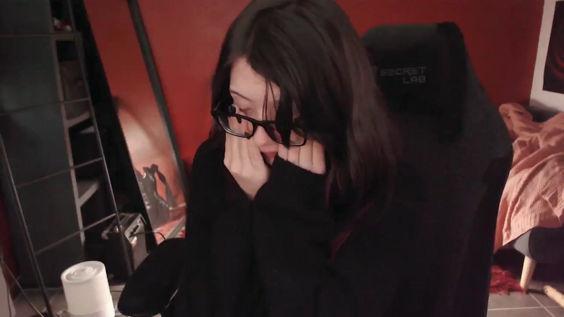 Gallery image thumbnail from nopantsclub's myfreecams stream on, 05/29/2025, 07:47 image 14 of 20