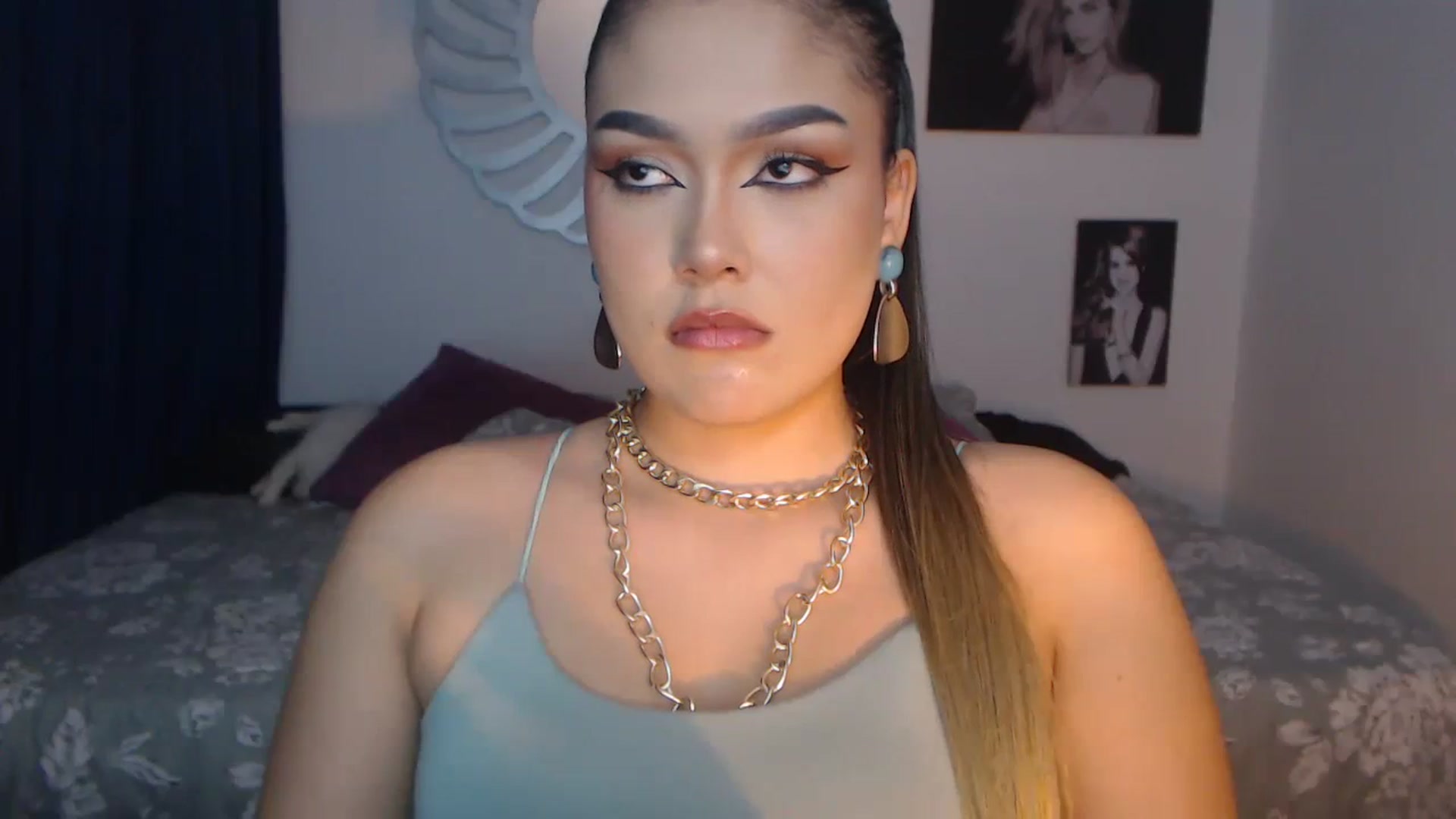Gallery image thumbnail from norma_jane's myfreecams stream on, 07/22/2023, 10:34 image 2 of 20