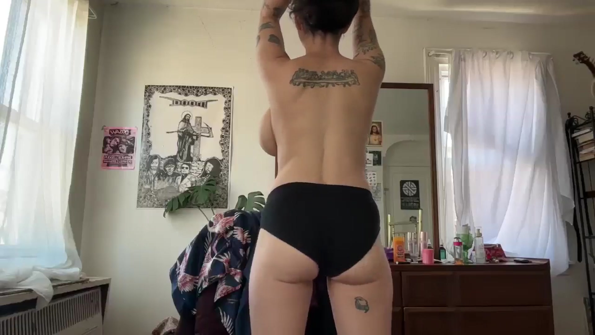 Gallery image thumbnail from notbeckyhecky's myfreecams stream on, 04/11/2026, 16:03 image 2 of 20