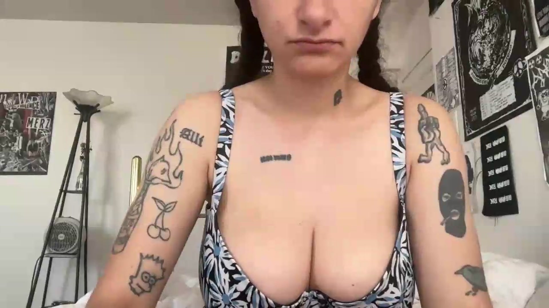 Gallery image thumbnail from notbeckyhecky's myfreecams stream on, 05/14/2026, 17:29 image 6 of 20