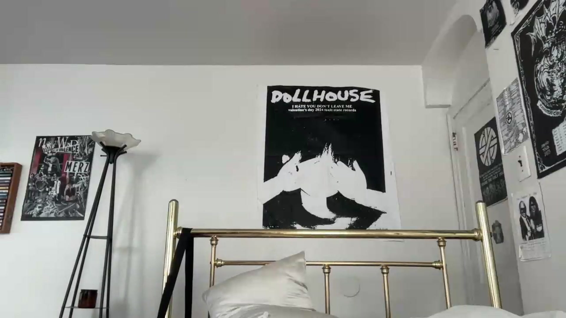 Gallery image thumbnail from notbeckyhecky's myfreecams stream on, 08/09/2026, 22:36 image 4 of 20
