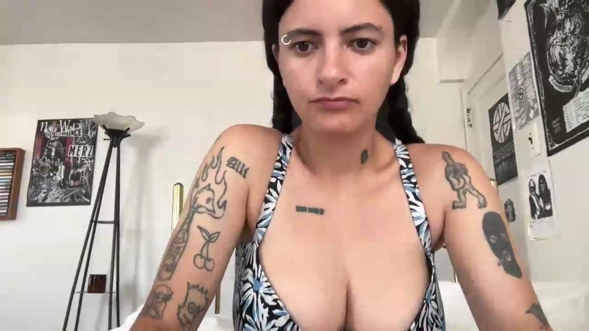 Gallery image thumbnail from notbeckyhecky's myfreecams stream on, 08/10/2026, 17:46 image 4 of 20