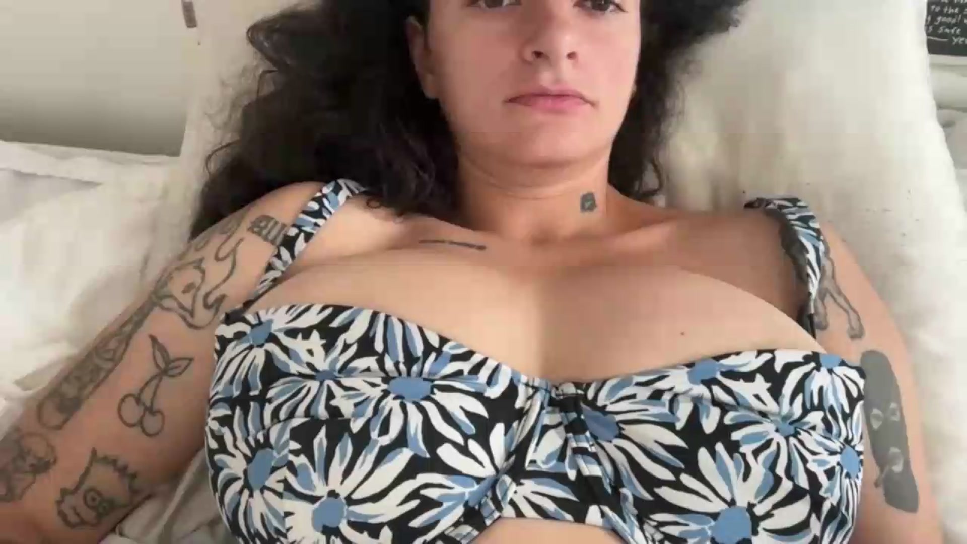 Gallery image thumbnail from notbeckyhecky's myfreecams stream on, 09/21/2026, 16:58 image 17 of 20