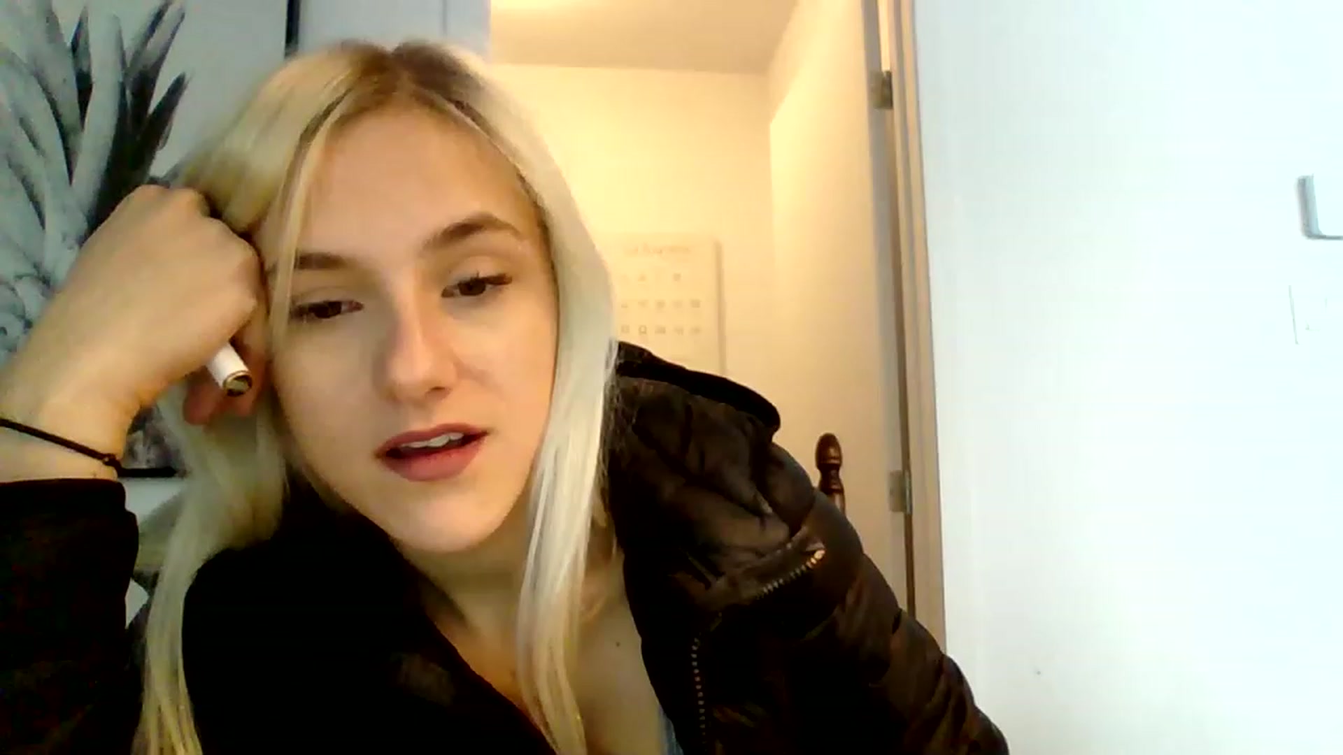 Gallery image thumbnail from nstynghtygirl's myfreecams stream on, 12/17/2022, 14:29 image 17 of 20