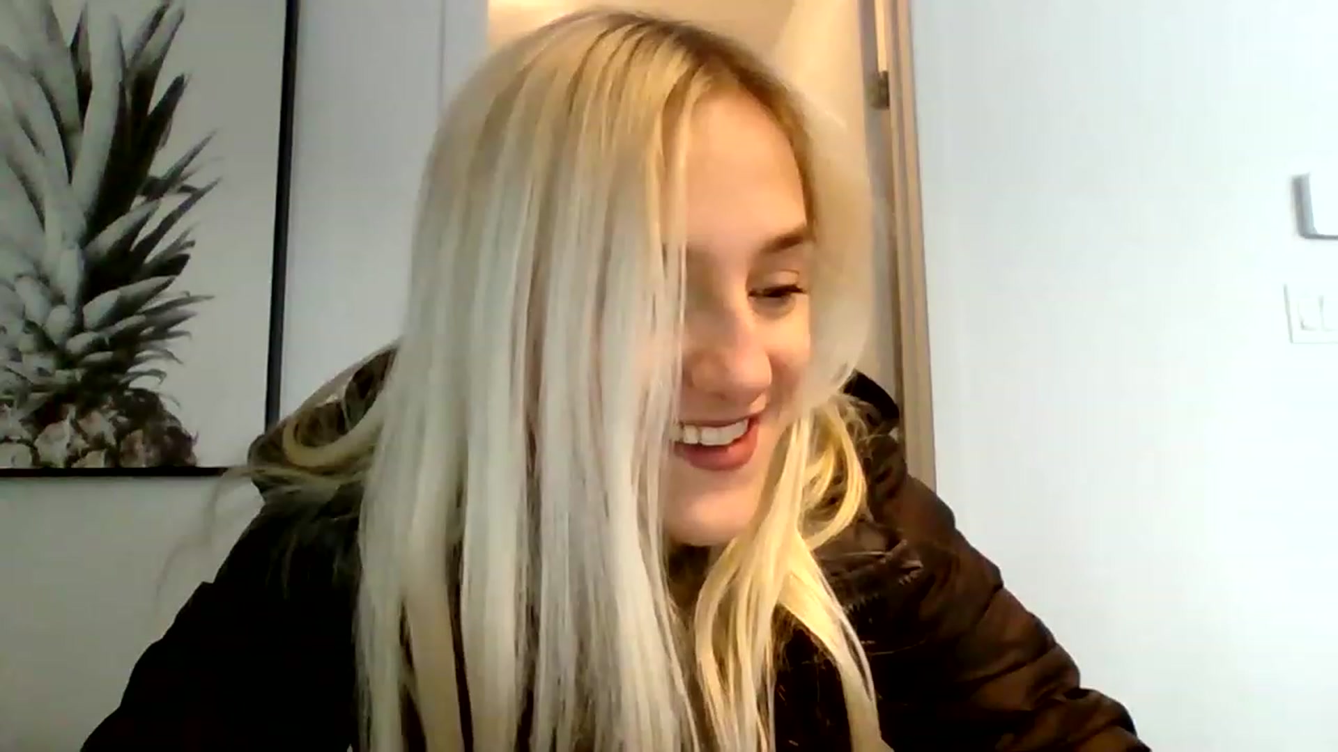 Gallery image thumbnail from nstynghtygirl's myfreecams stream on, 12/17/2022, 14:29 image 19 of 20
