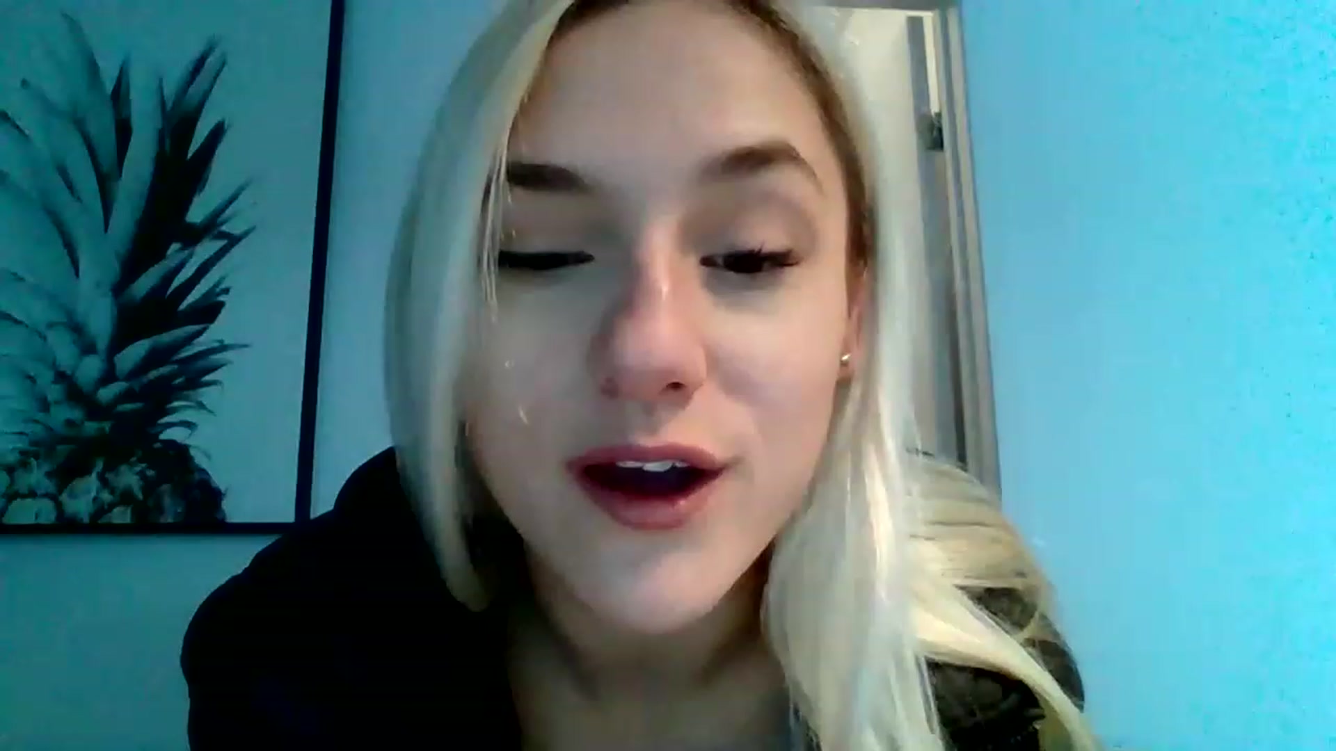 Gallery image thumbnail from nstynghtygirl's myfreecams stream on, 12/17/2022, 14:29 image 5 of 20