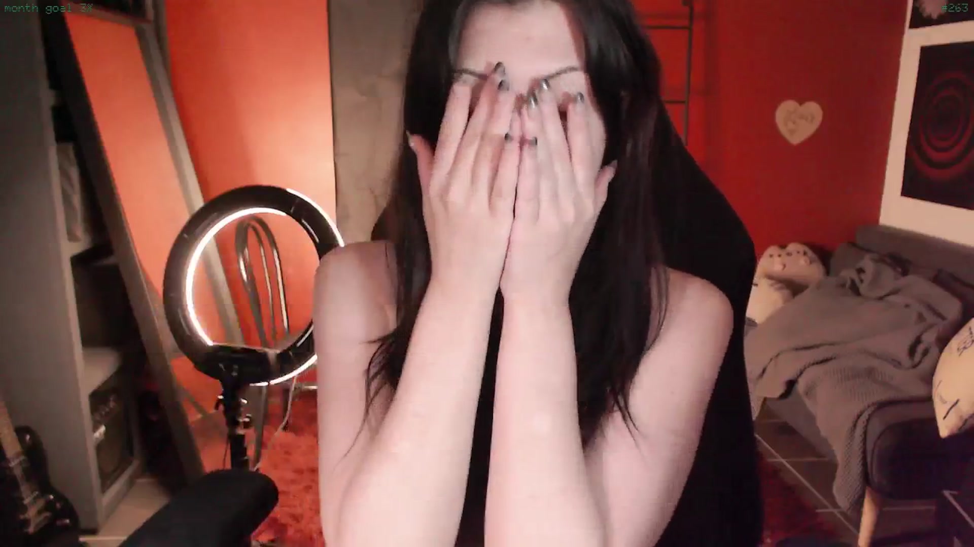 Gallery image thumbnail from nuked's myfreecams stream on, 04/02/2025, 05:07 image 14 of 20