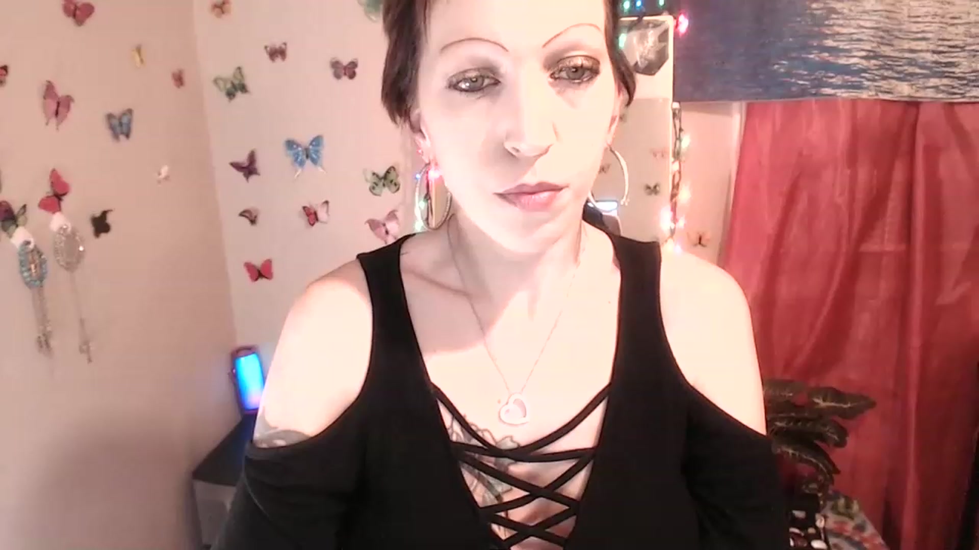 Gallery image thumbnail from nymphonikkixo's myfreecams stream on, 01/01/2023, 10:46 image 2 of 20