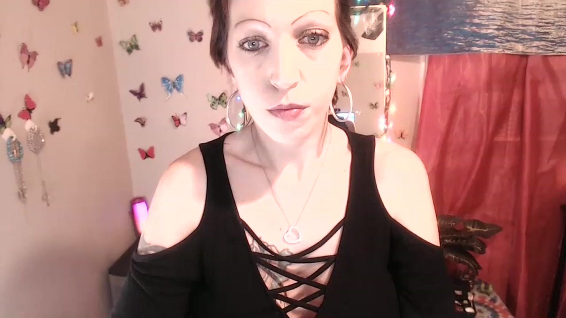 Gallery image thumbnail from nymphonikkixo's myfreecams stream on, 01/01/2023, 10:46 image 4 of 20