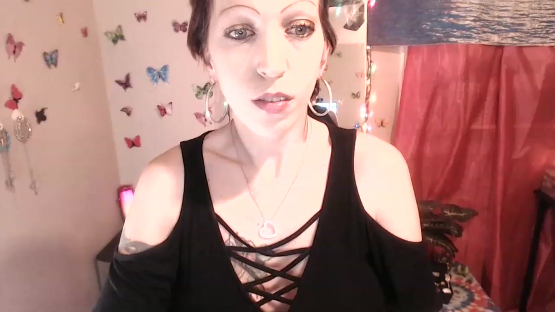 Gallery image thumbnail from nymphonikkixo's myfreecams stream on, 01/01/2023, 10:46 image 7 of 20