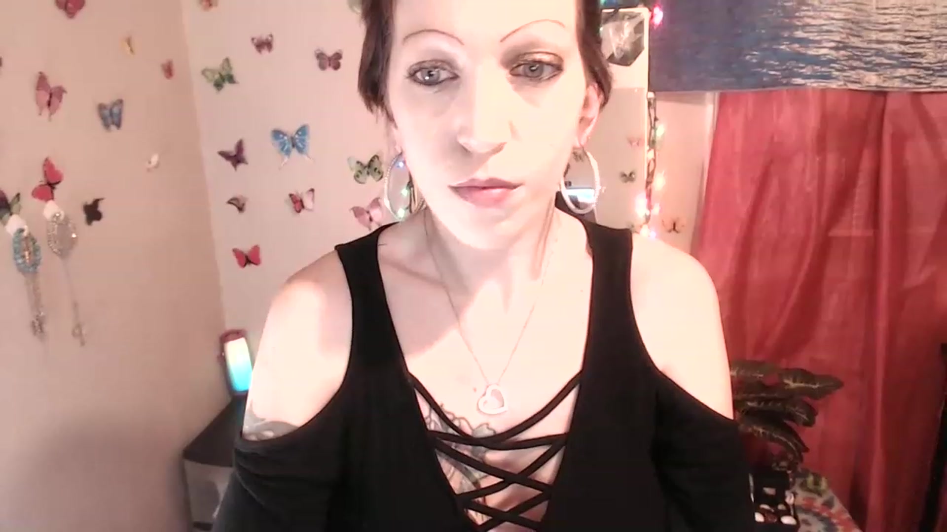 Gallery image thumbnail from nymphonikkixo's myfreecams stream on, 01/01/2023, 10:46 image 3 of 20