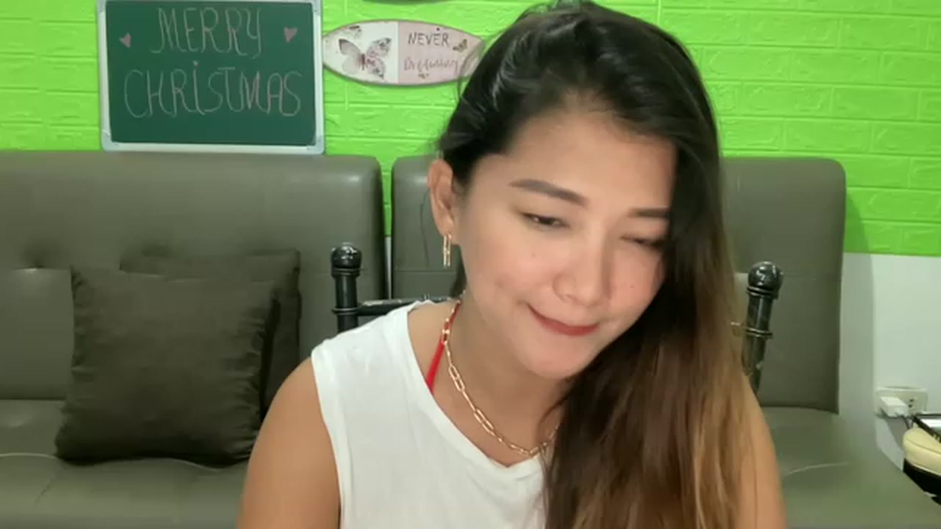 Gallery image thumbnail from o0NightLilY0o's myfreecams stream on, 12/26/2022, 17:26 image 2 of 20