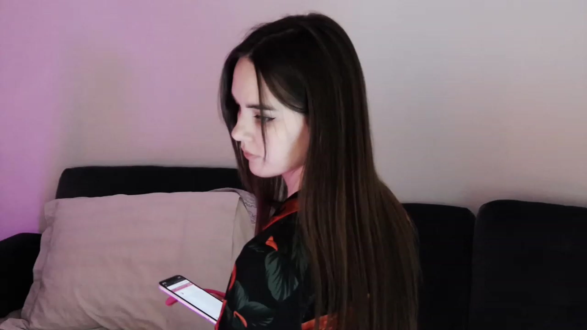 Gallery image thumbnail from o_o1t2's myfreecams stream on, 12/05/2022, 07:00 image 1 of 20