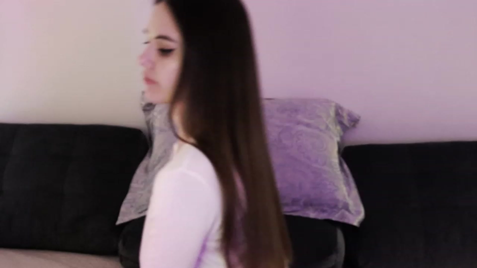 Gallery image thumbnail from o_o1t2's myfreecams stream on, 12/20/2022, 24:50 image 12 of 20
