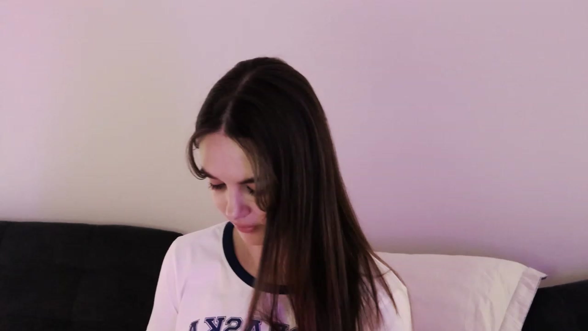 Gallery image thumbnail from o_o1t2's myfreecams stream on, 12/20/2022, 02:50 image 15 of 20