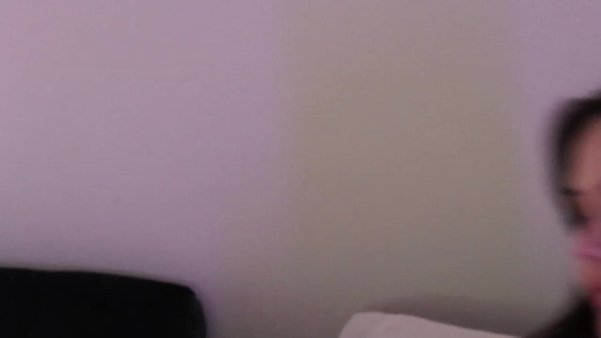 Gallery image thumbnail from o_o1t2's myfreecams stream on, 12/20/2022, 02:50 image 7 of 20