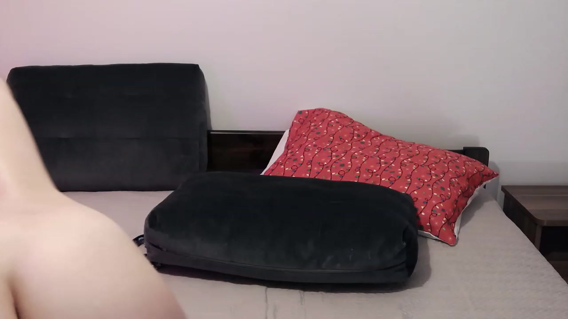 Gallery image thumbnail from o_o1t2's myfreecams stream on, 12/31/2022, 04:38 image 12 of 20
