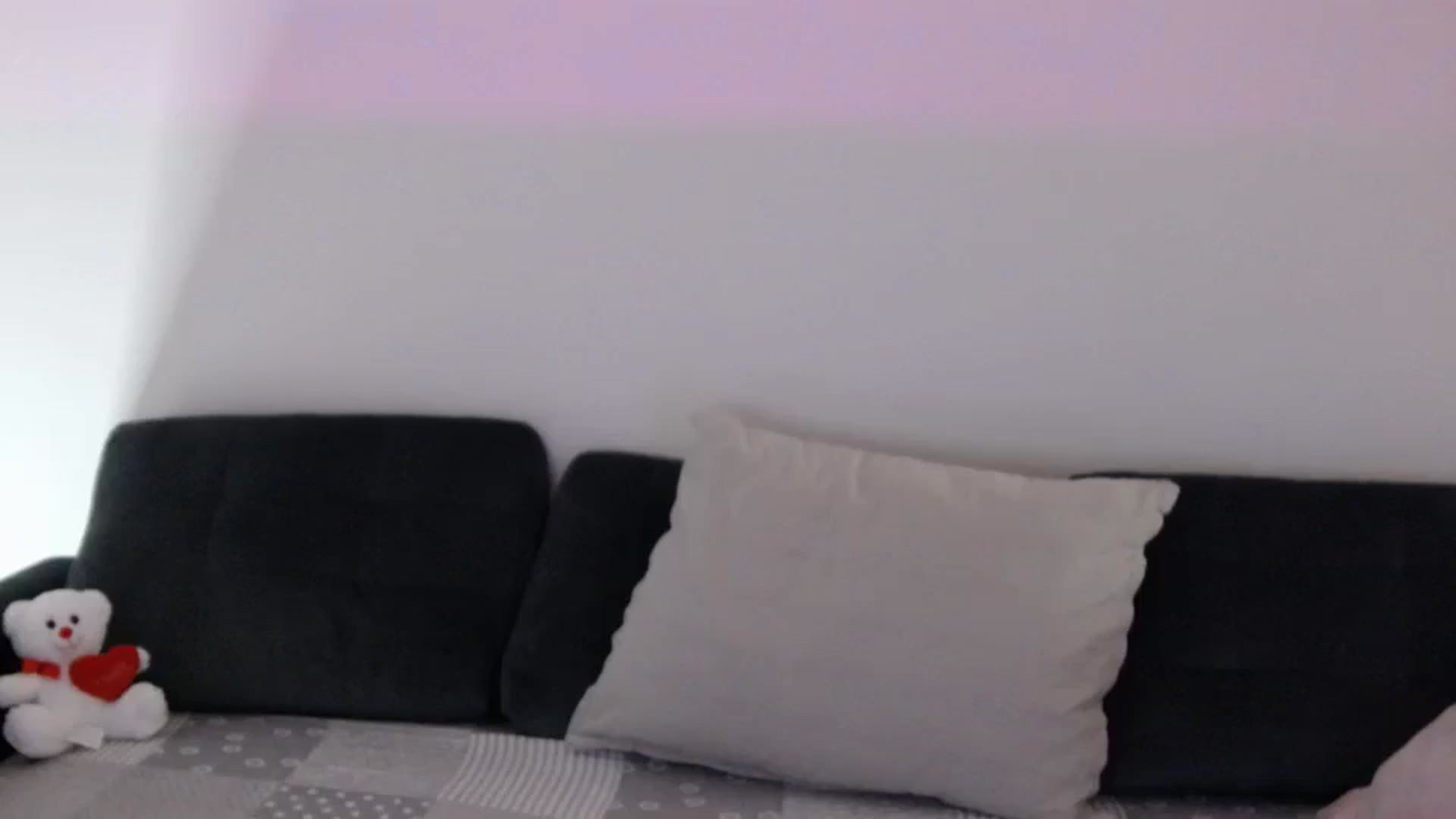 Gallery image thumbnail from o_o1t2's myfreecams stream on, 08/12/2023, 02:32 image 5 of 20