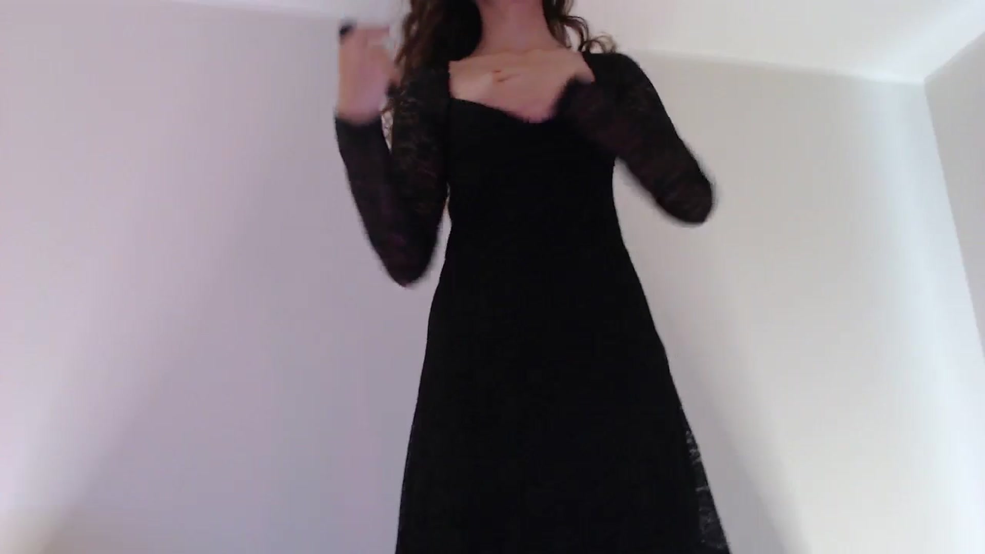 Gallery image thumbnail from o_o1t2's myfreecams stream on, 08/25/2023, 14:44 image 9 of 20