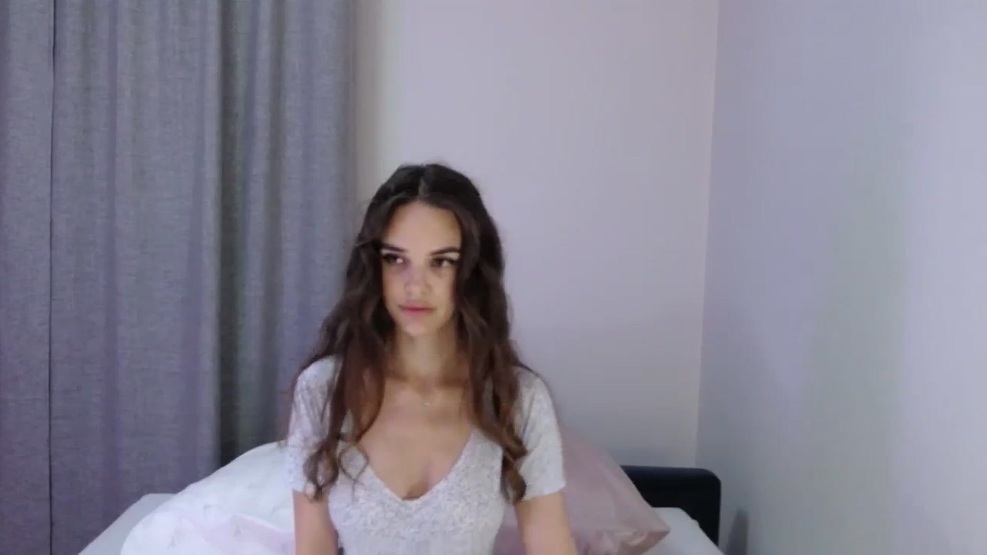 Gallery image thumbnail from o_o1t2's myfreecams stream on, 09/18/2023, 23:34 image 18 of 20
