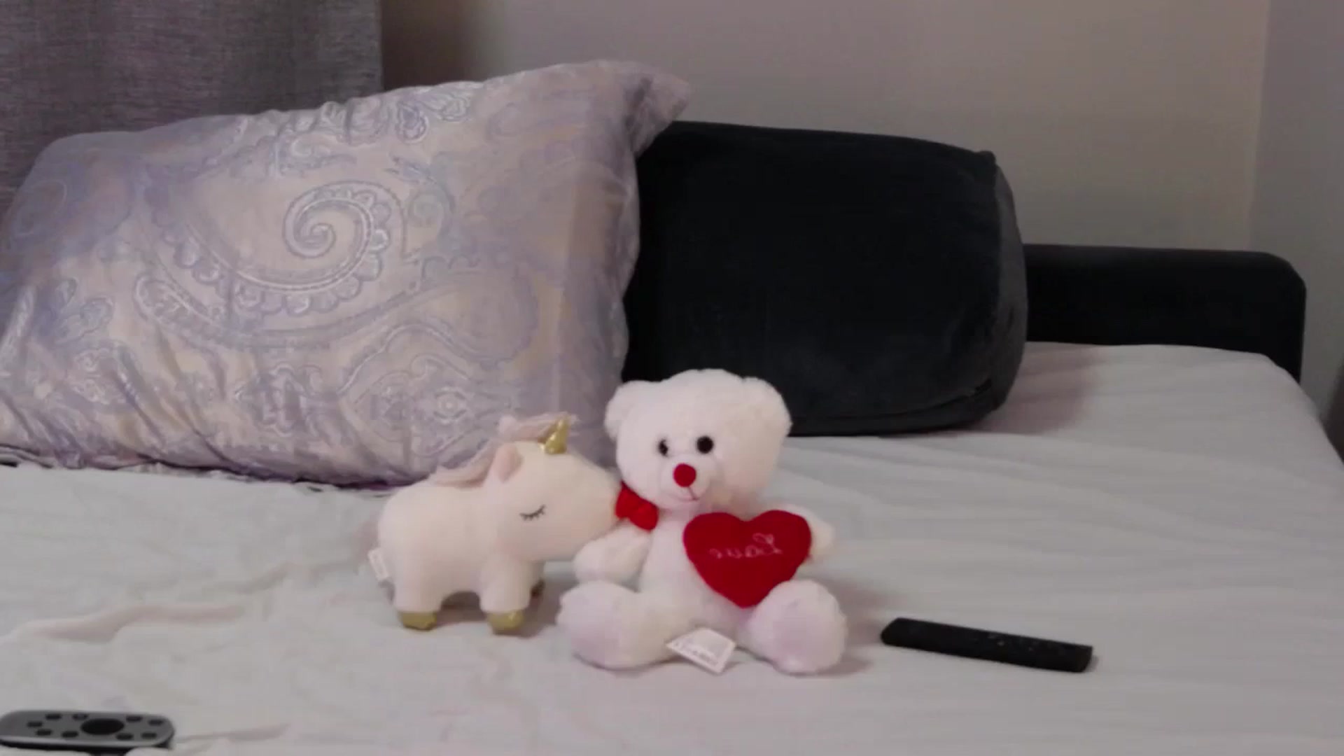 Gallery image thumbnail from o_o1t2's myfreecams stream on, 10/03/2023, 19:23 image 12 of 20