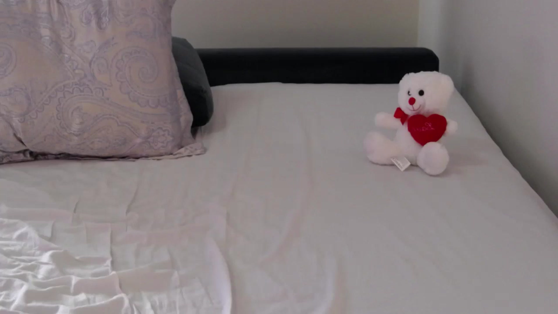 Gallery image thumbnail from o_o1t2's myfreecams stream on, 10/06/2023, 09:13 image 12 of 20