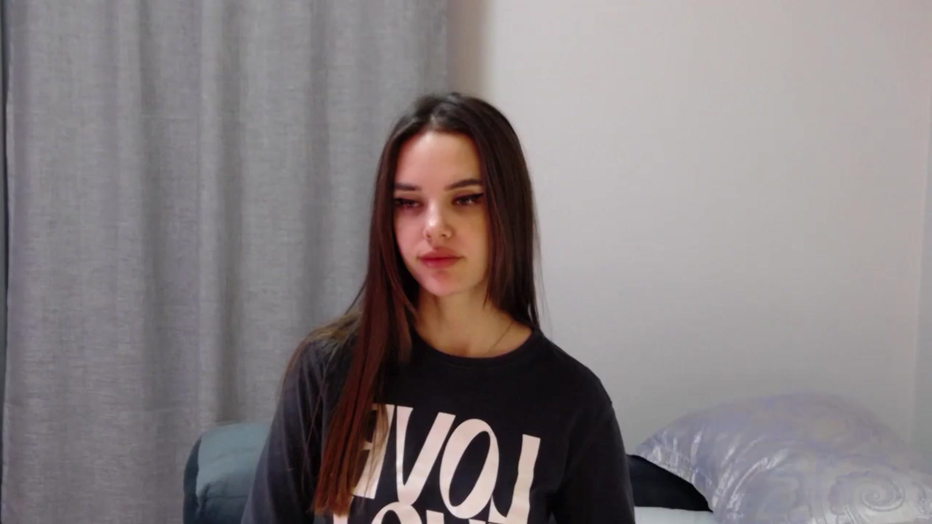 Gallery image thumbnail from o_o1t2's myfreecams stream on, 10/07/2023, 19:25 image 17 of 20