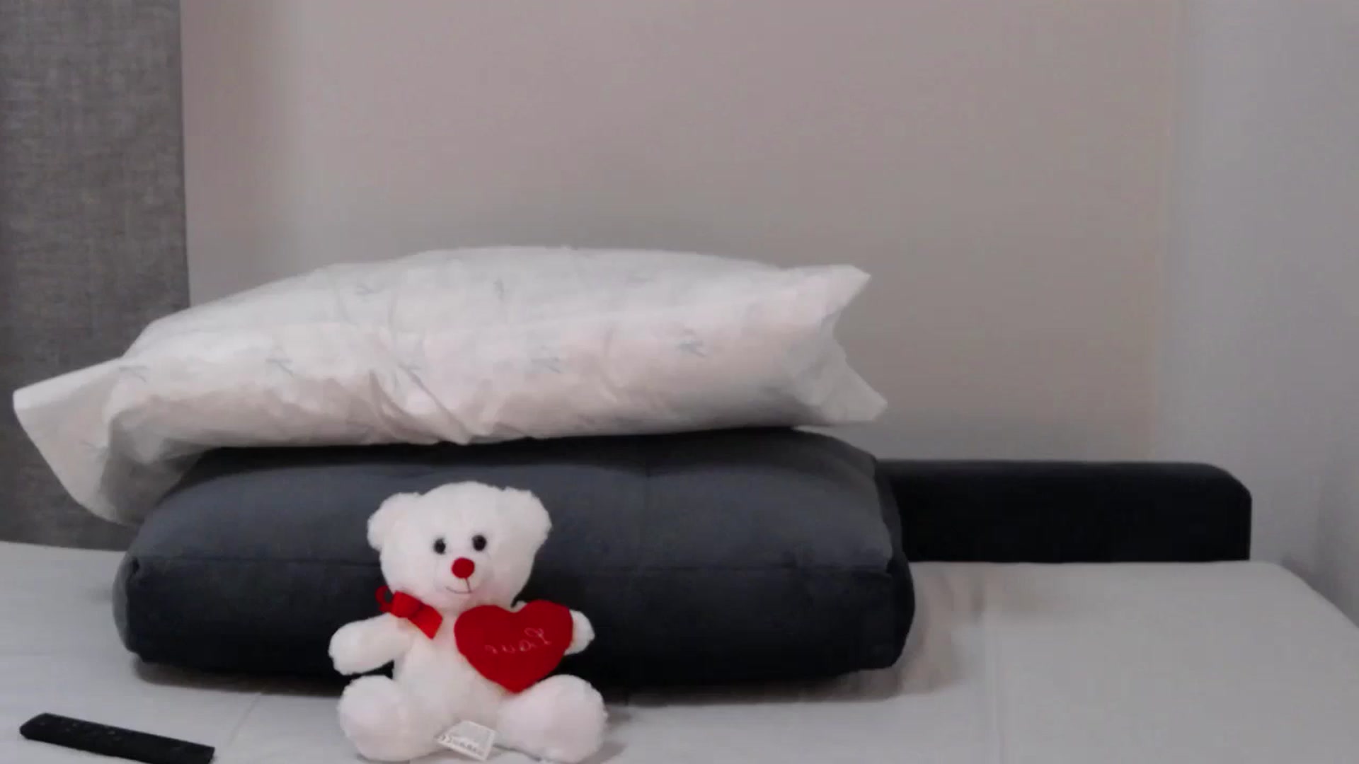 Gallery image thumbnail from o_o1t2's myfreecams stream on, 10/19/2023, 11:07 image 14 of 20
