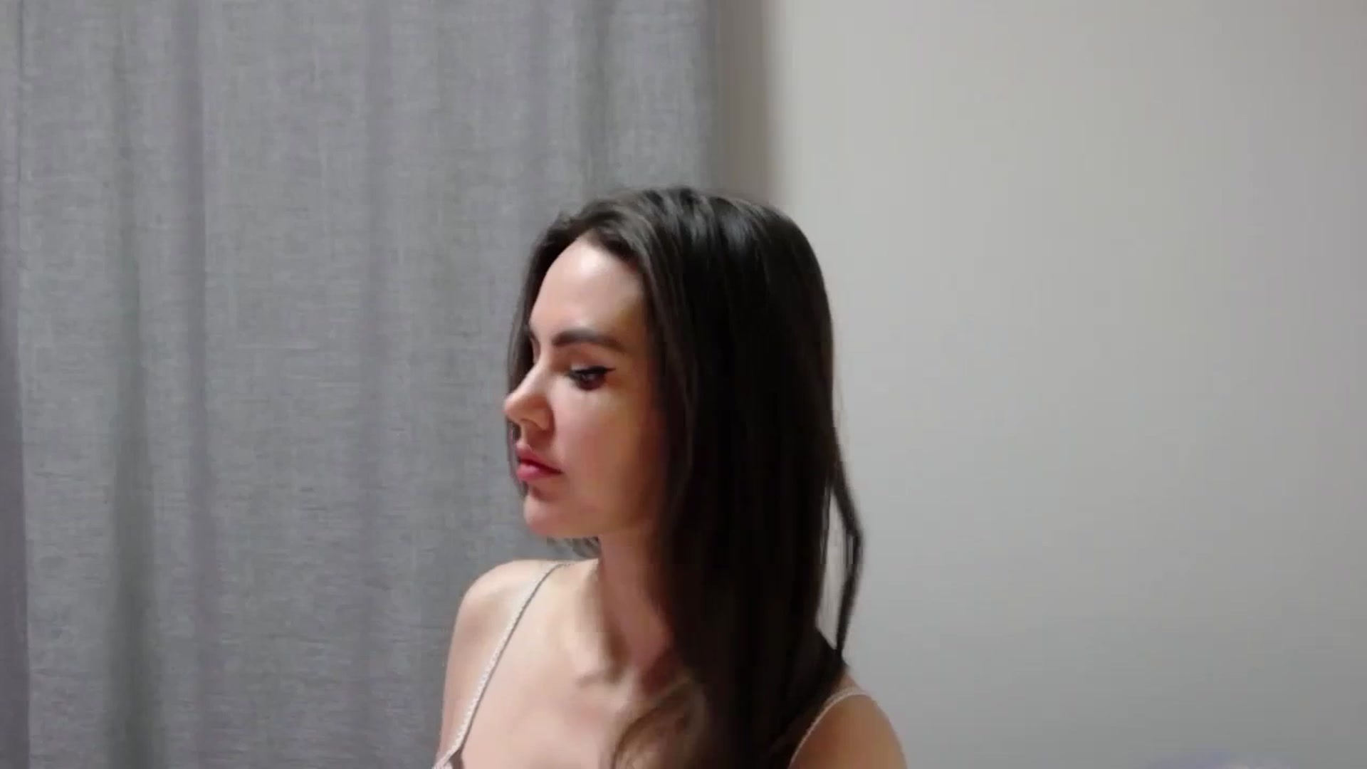 Gallery image thumbnail from o_o1t2's myfreecams stream on, 12/16/2023, 21:53 image 18 of 20