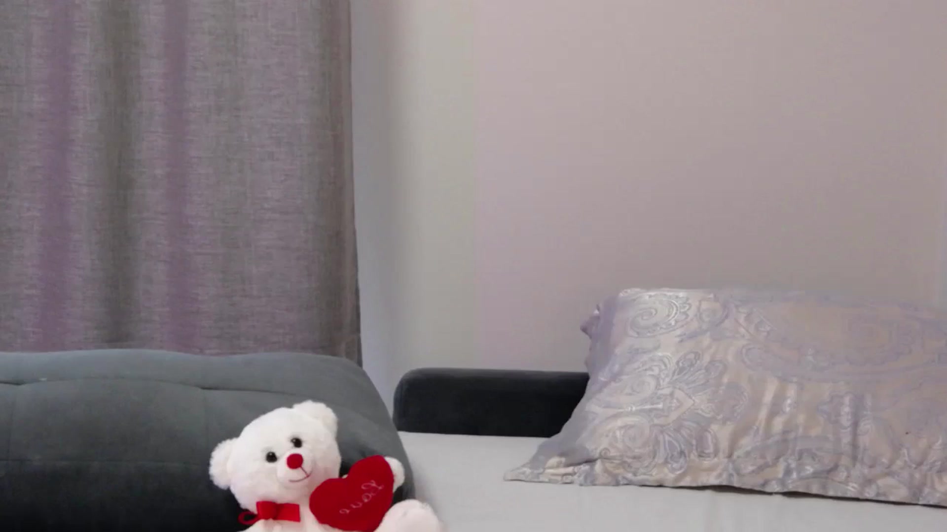 Gallery image thumbnail from o_o1t2's myfreecams stream on, 12/23/2023, 10:35 image 5 of 20