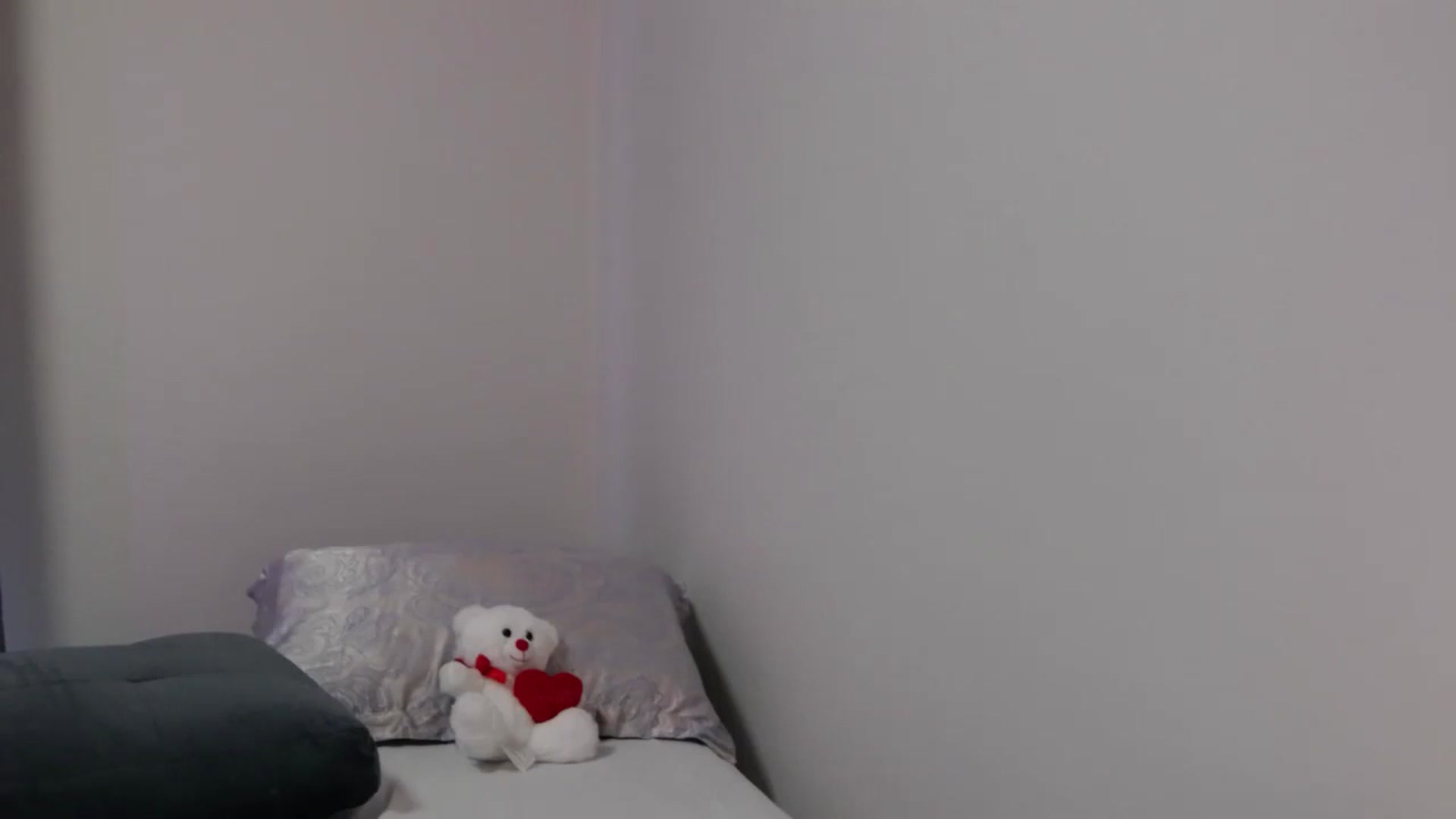 Gallery image thumbnail from o_o1t2's myfreecams stream on, 12/23/2023, 11:07 image 7 of 20