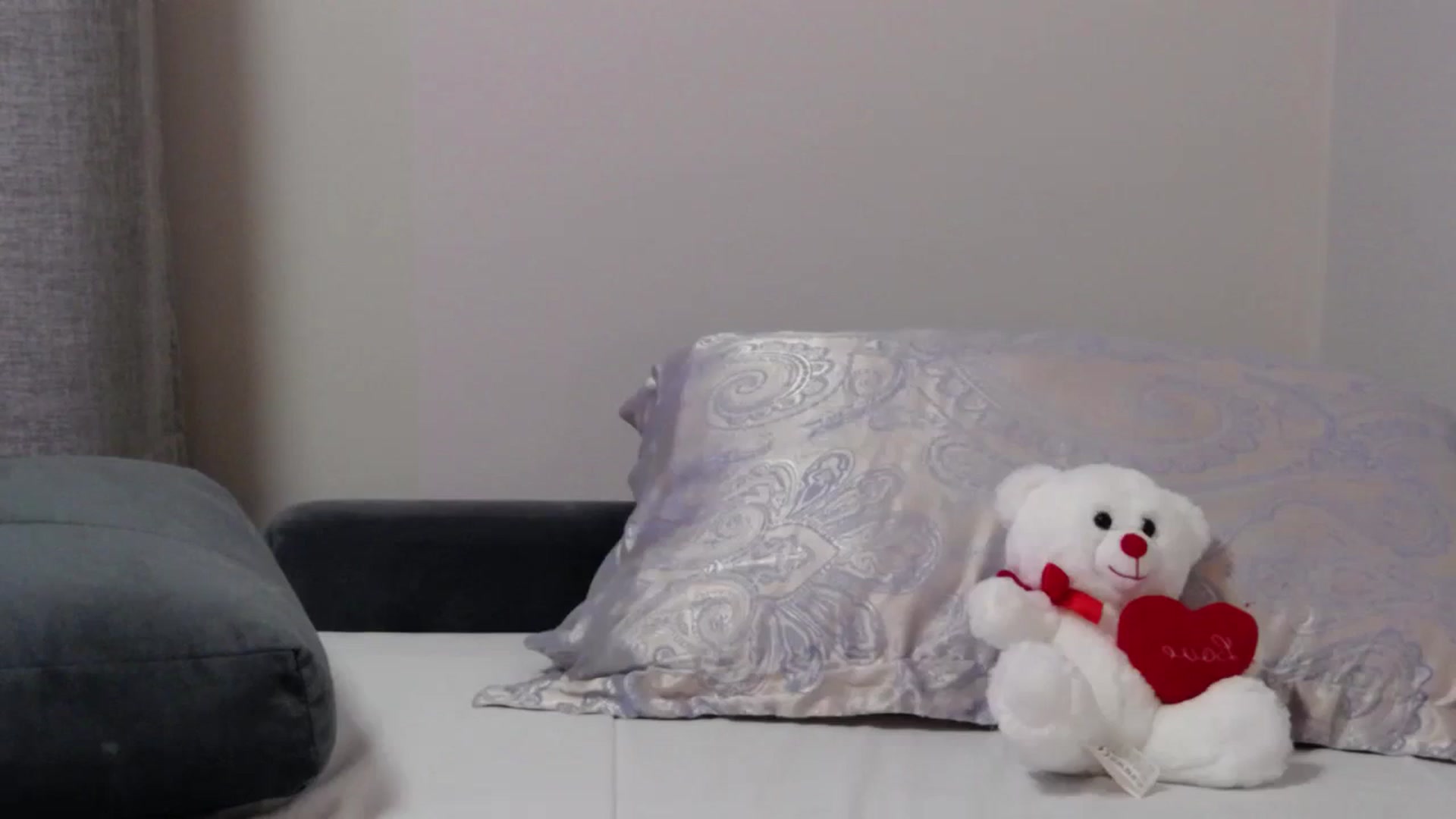 Gallery image thumbnail from o_o1t2's myfreecams stream on, 12/23/2023, 18:20 image 9 of 20