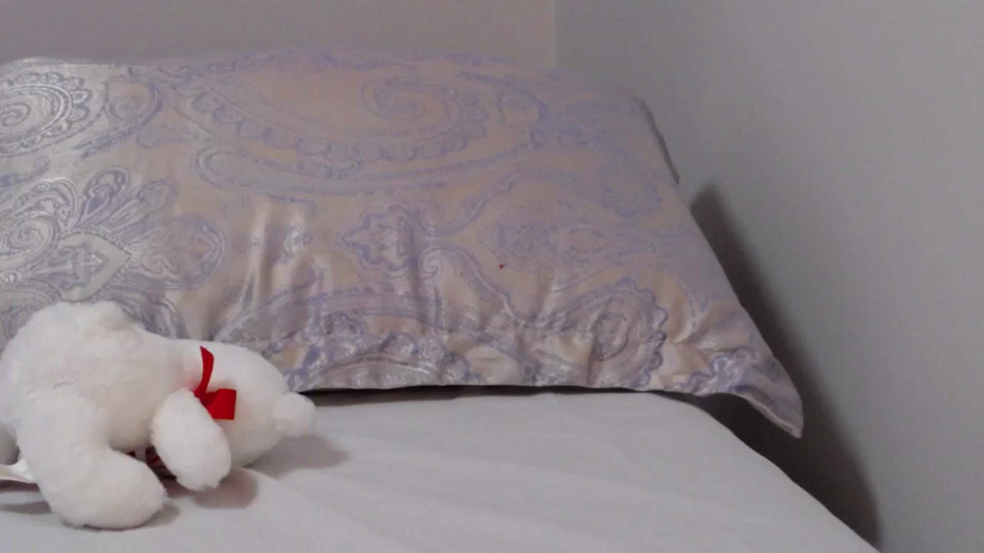 Gallery image thumbnail from o_o1t2's myfreecams stream on, 12/25/2023, 04:52 image 18 of 20